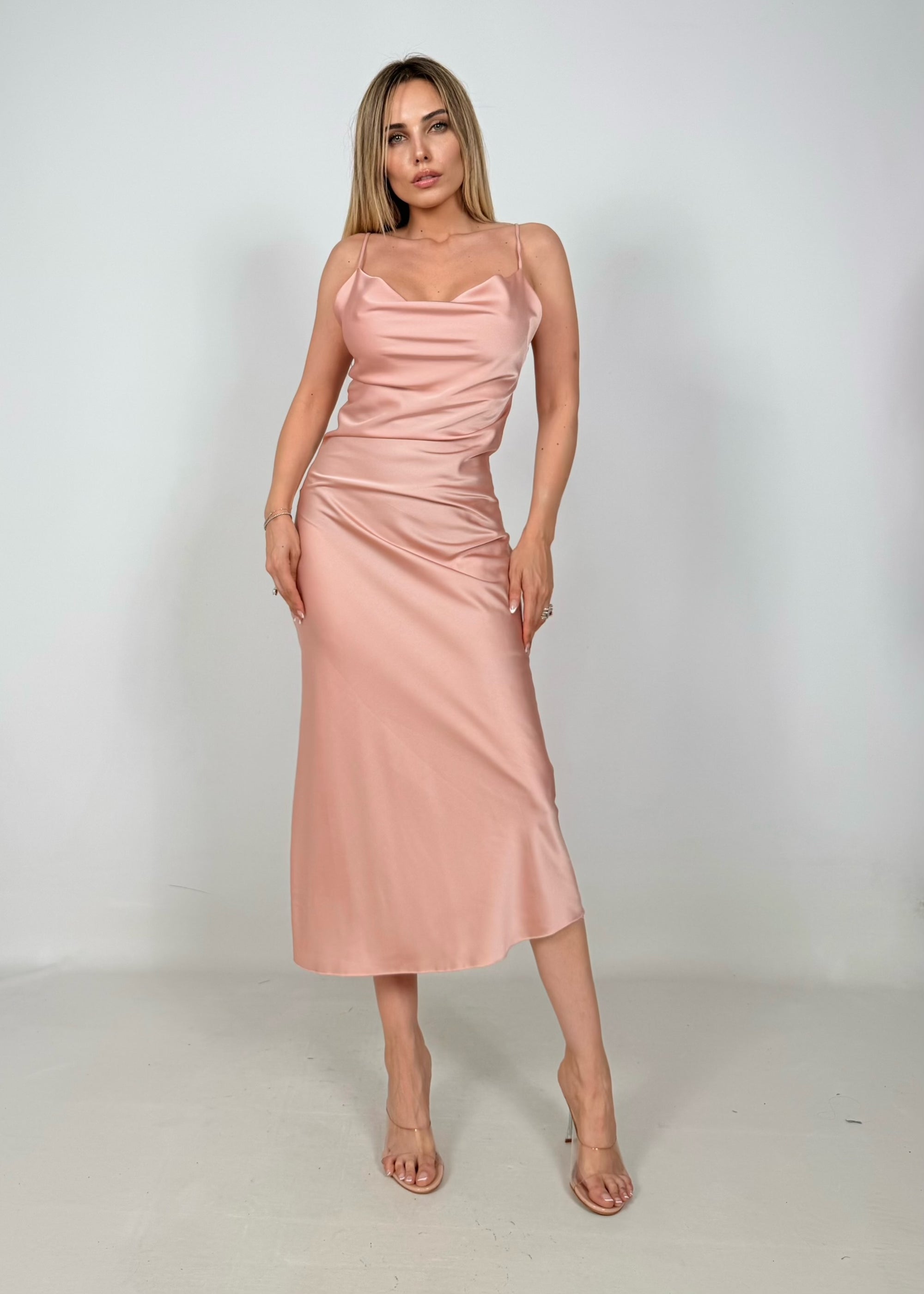 Dress Amour