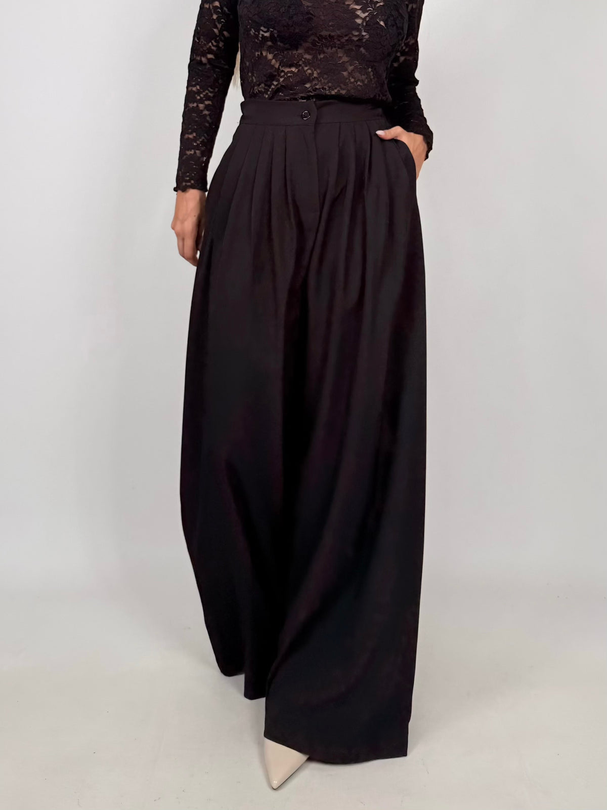 Pantalone Week